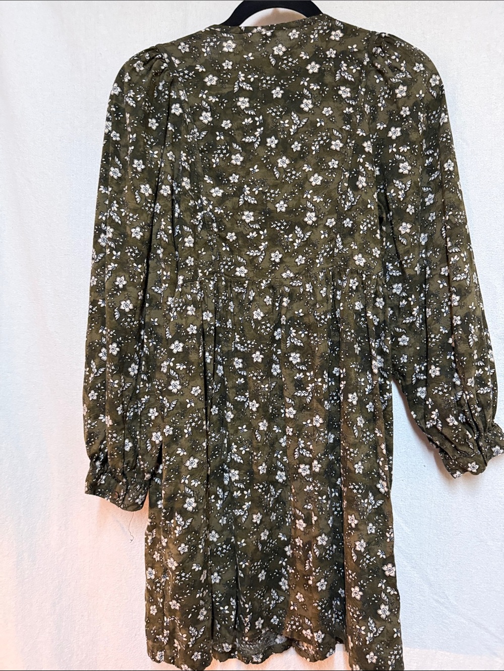 Old Navy Olive Floral V‑Neck Mini Dress - Picture 3 of 8